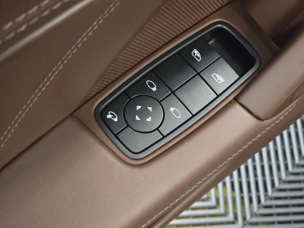 Certified 2022 Porsche 911 Turbo image 35