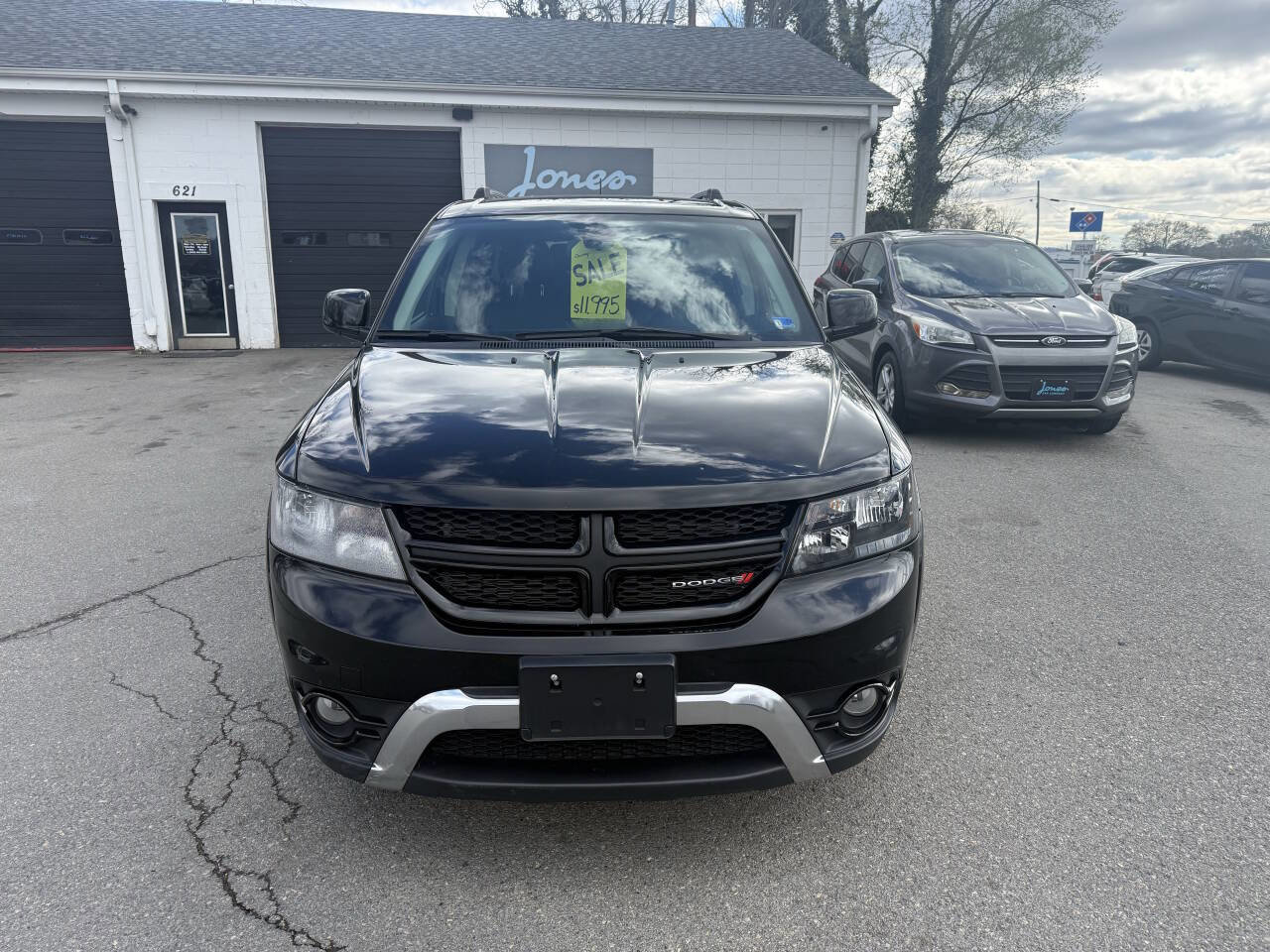 Used 2019 Dodge Journey Crossroad image 3