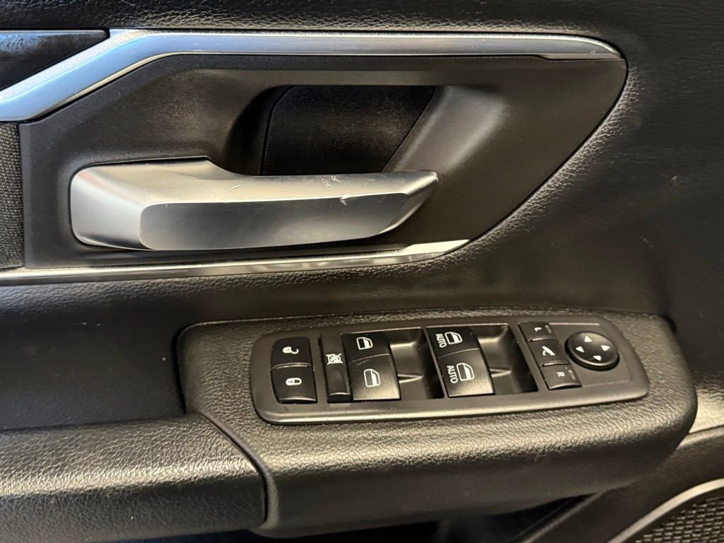 Used 2019 RAM 1500 Big Horn image 16