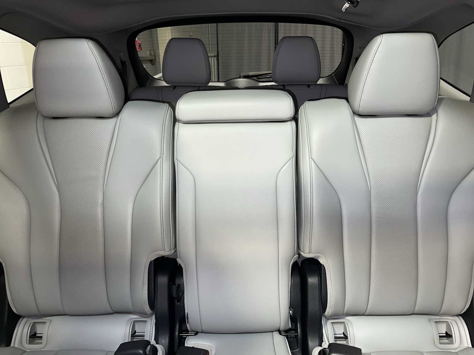 Certified 2024 Acura MDX SH-AWD w/ Technology Package image 22