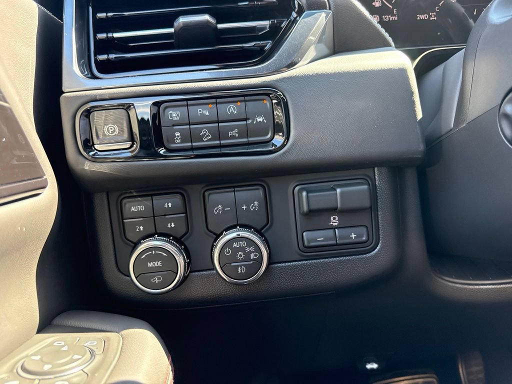 New 2026 GMC Yukon AT4 Ultimate AWD/4WD image 26