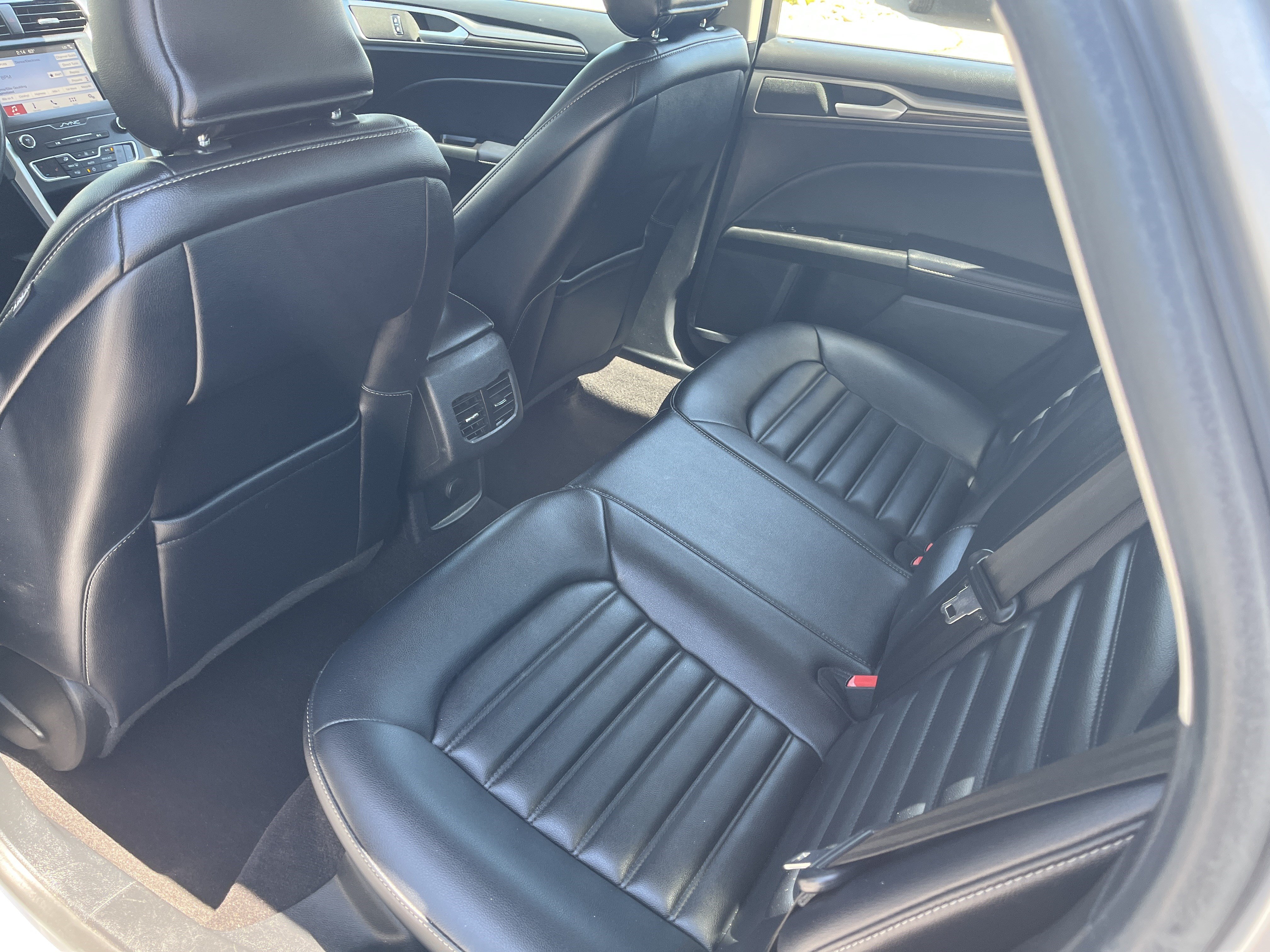 Used 2019 Ford Fusion SEL FWD image 19