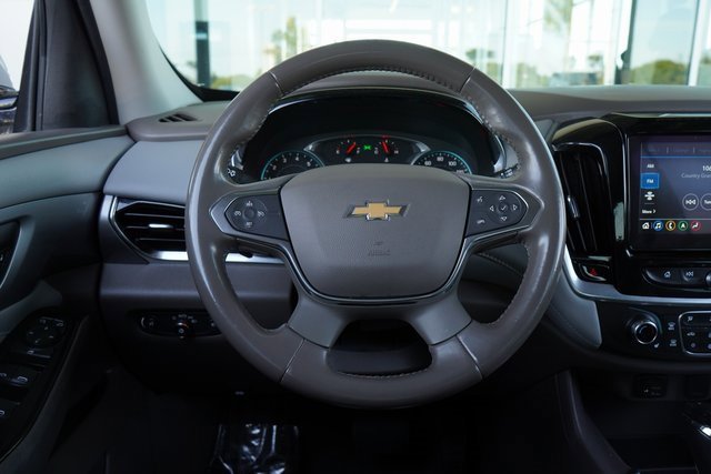Used 2020 Chevrolet Traverse LT w/ LT Premium Package image 16