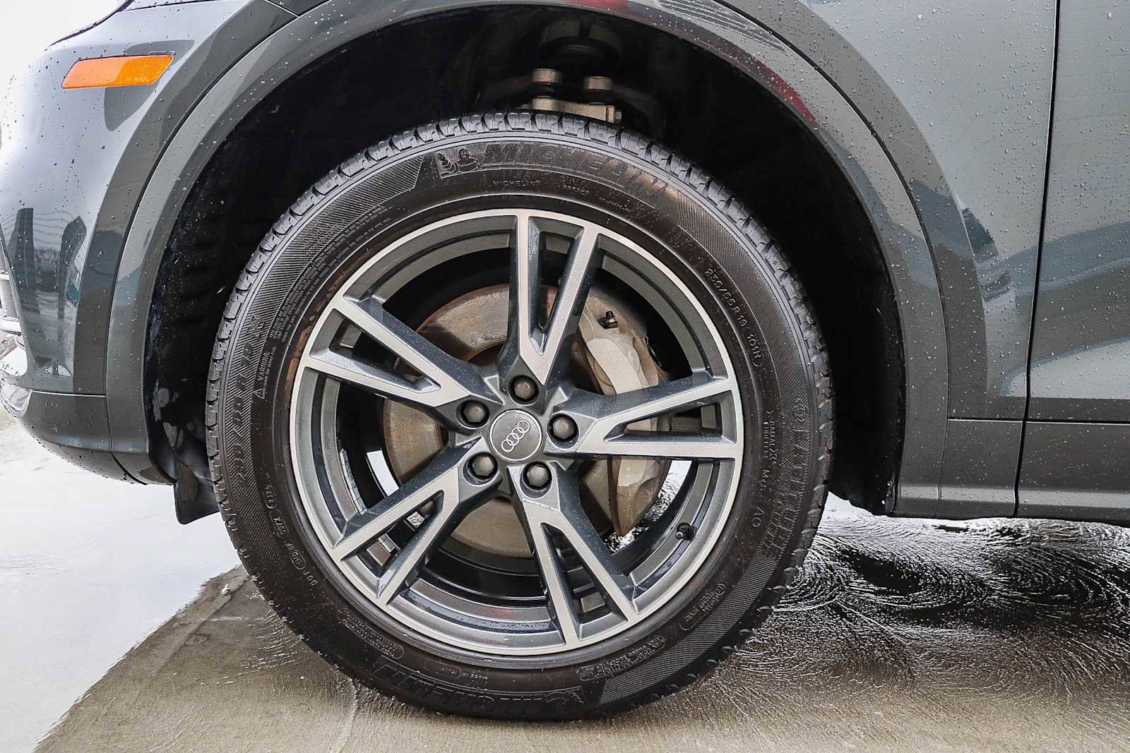 Used 2020 Audi Q5 e Premium Plus w/ Premium Plus Package image 14