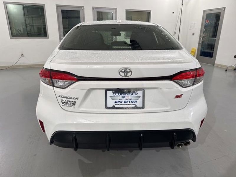 Used 2024 Toyota Corolla SE image 8