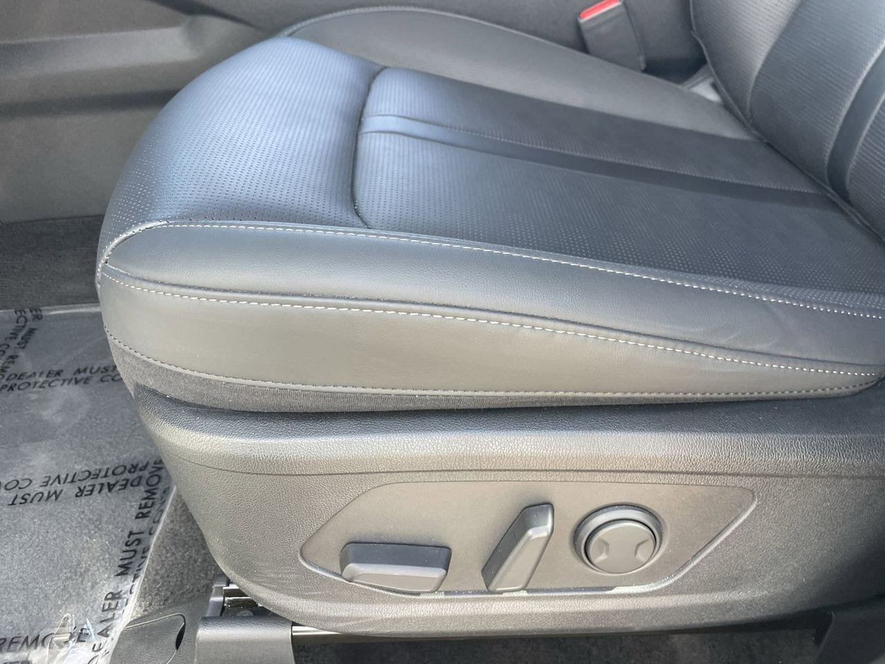 Certified 2026 Kia Sorento EX w/ EX Premium Package image 19