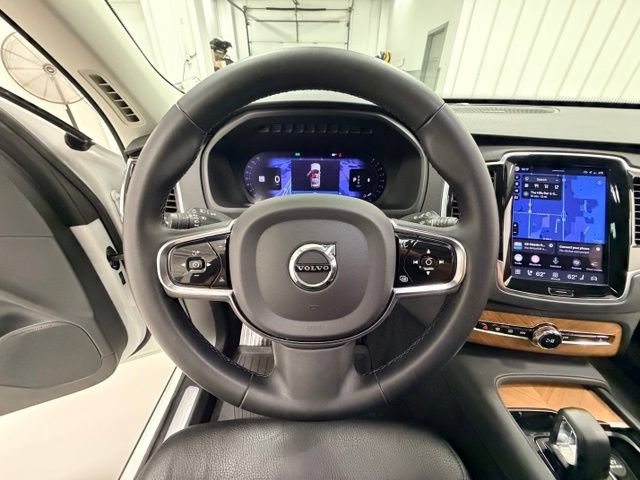 Used 2023 Volvo XC90 B6 Plus w/ Protection Package Premier AWD/4WD image 11