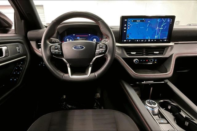 Used 2025 Ford Explorer ST-Line image 6