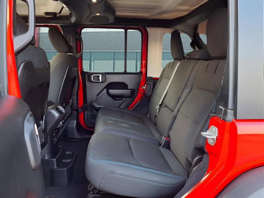 Used 2024 Jeep Wrangler Unlimited Rubicon 4xe image 27