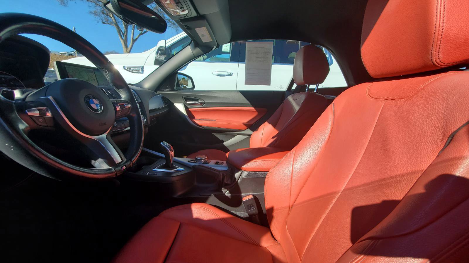 Used 2015 BMW M235i Convertible image 3