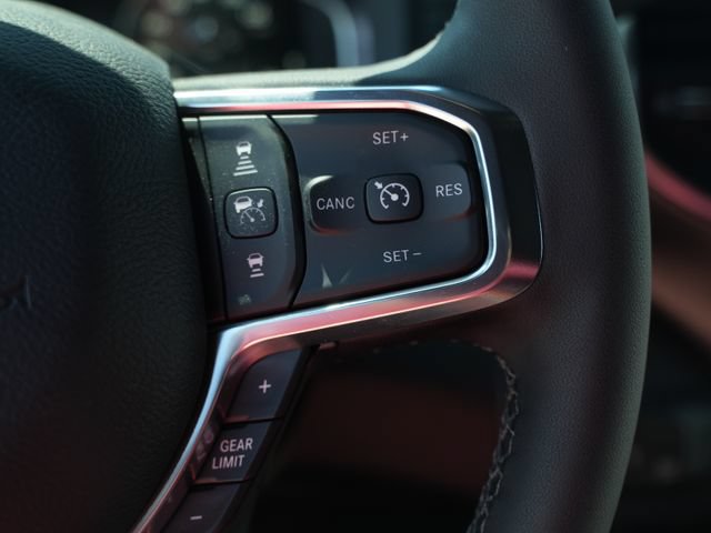 New 2026 RAM 3500 Laramie AWD/4WD image 30