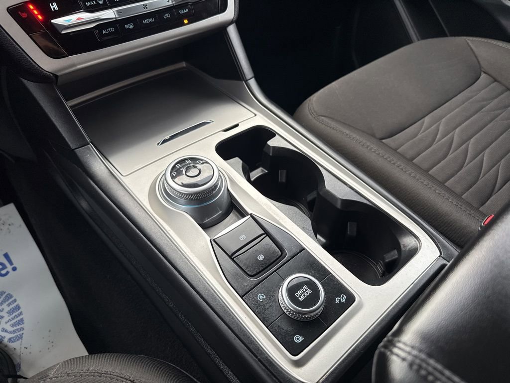 Used 2021 Ford Explorer XLT image 15