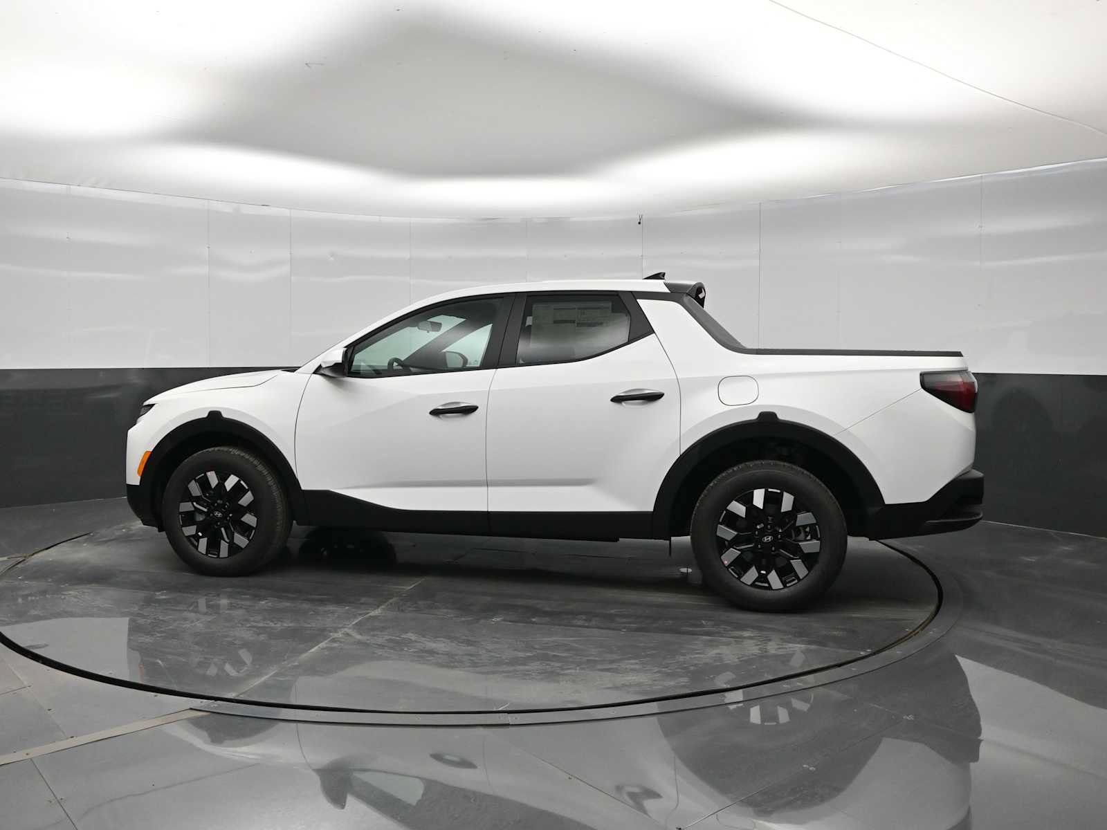 New 2026 Hyundai Santa Cruz SE FWD image 5