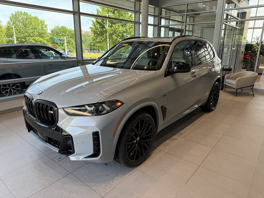 New 2026 BMW X5 M60i w/ Climate Comfort Package AWD/4WD image 3