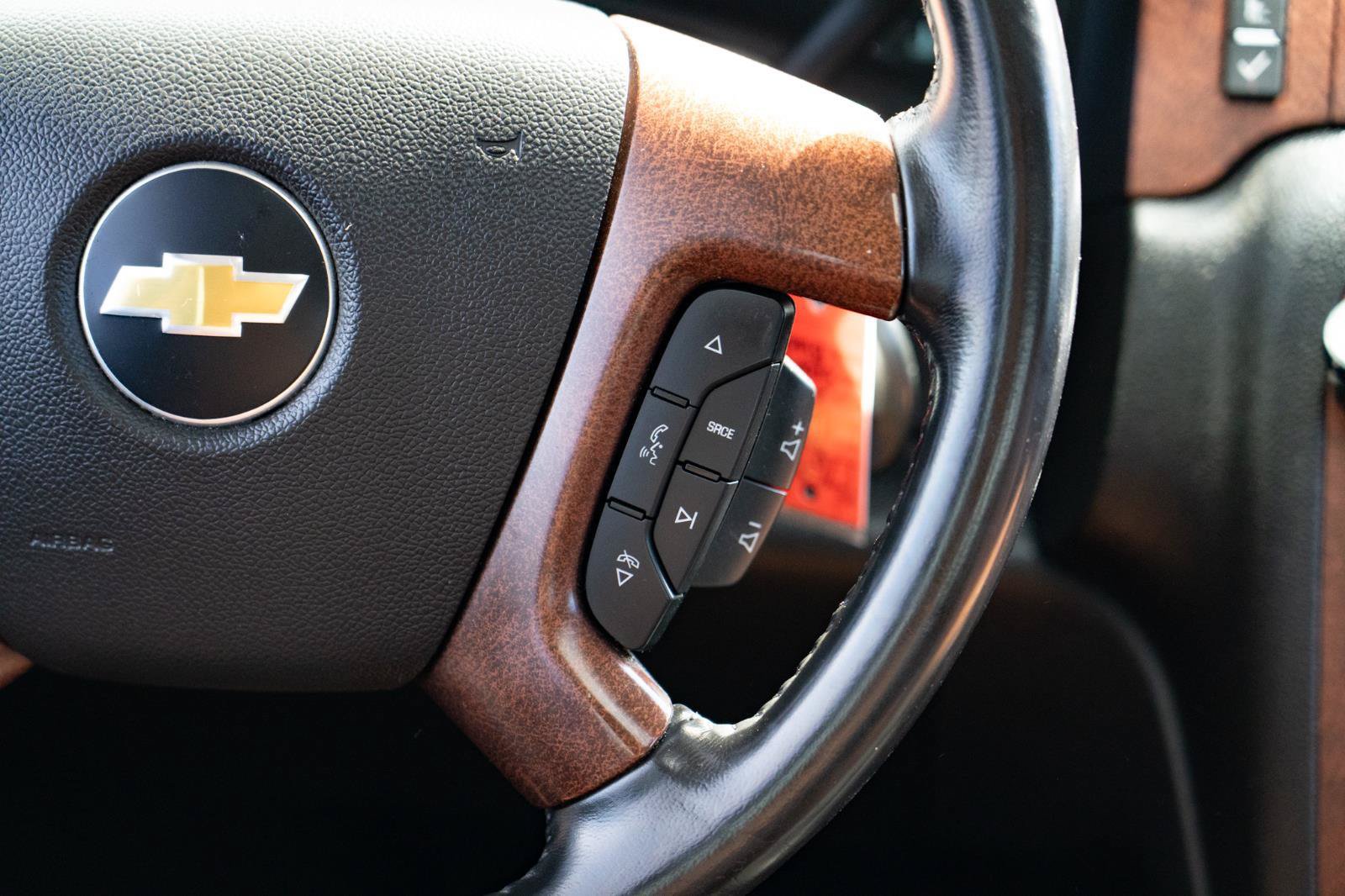 Used 2013 Chevrolet Silverado 2500 LTZ AWD/4WD image 23