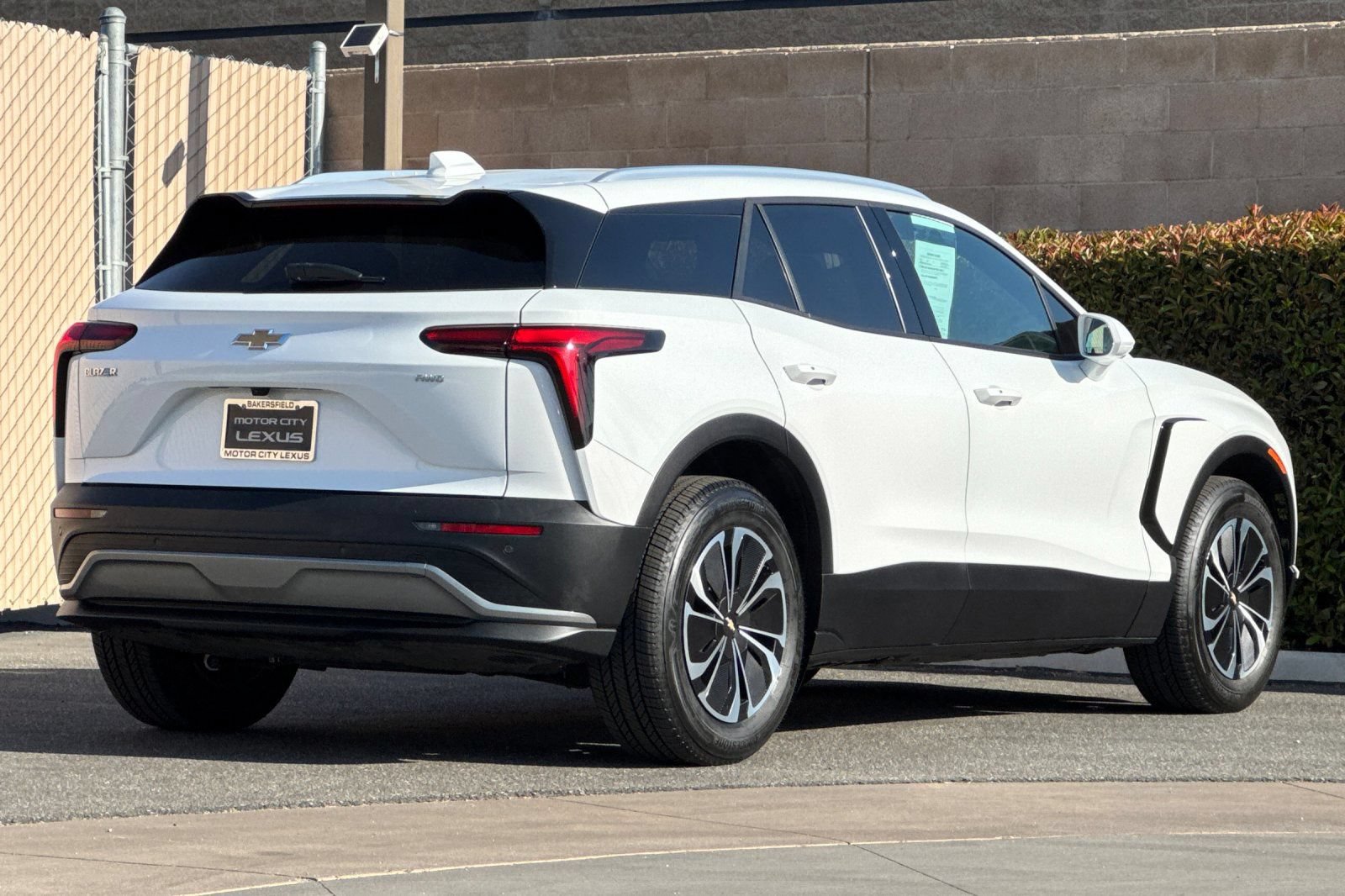 Used 2024 Chevrolet Blazer EV LT AWD/4WD image 4