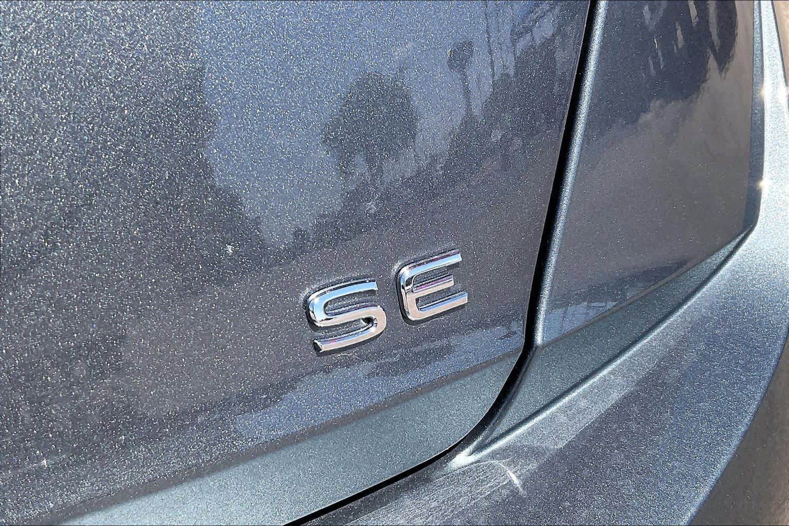 Used 2024 Volkswagen Jetta SE FWD image 10