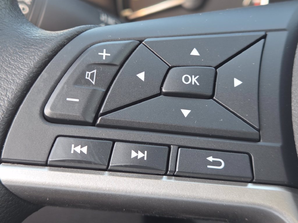 New 2026 Nissan Altima 2.5 SV FWD image 9
