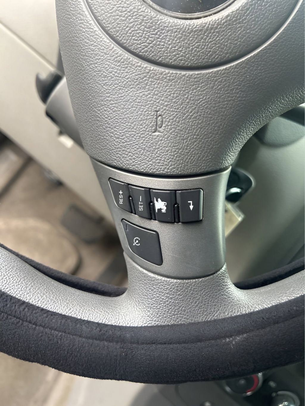 Used 2010 Chevrolet HHR LT image 21