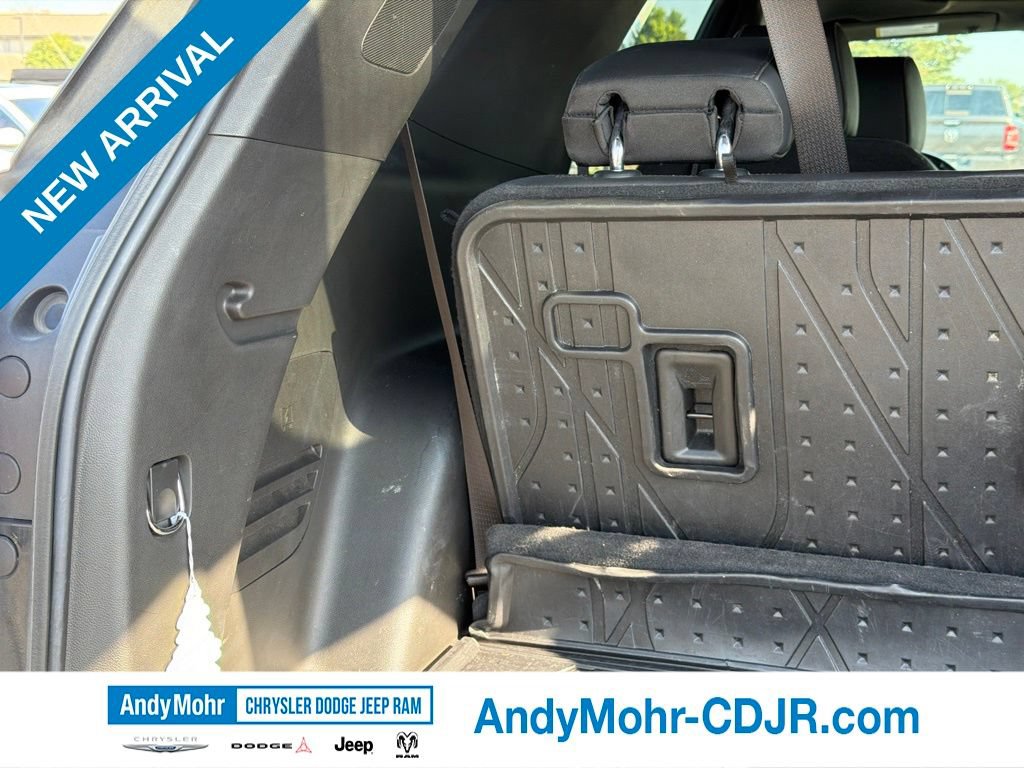 Used 2023 Chevrolet Traverse High Country w/ LPO, Floor Liner Package AWD/4WD image 22