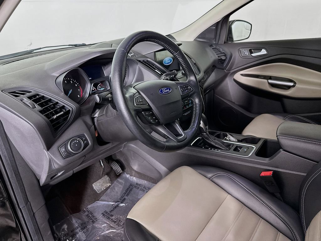 Used 2019 Ford Escape SEL image 14