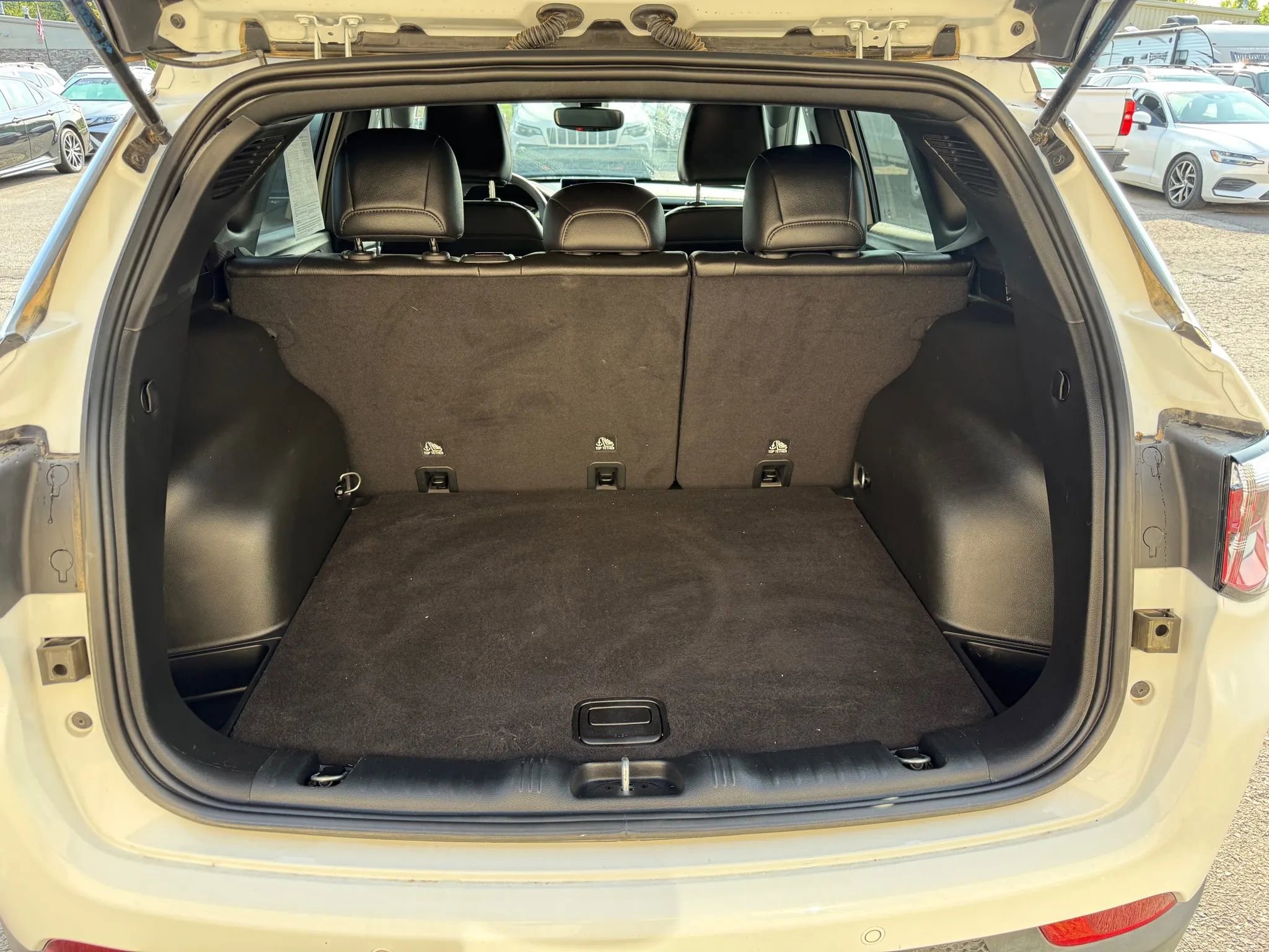 Used 2025 Jeep Compass Limited image 7