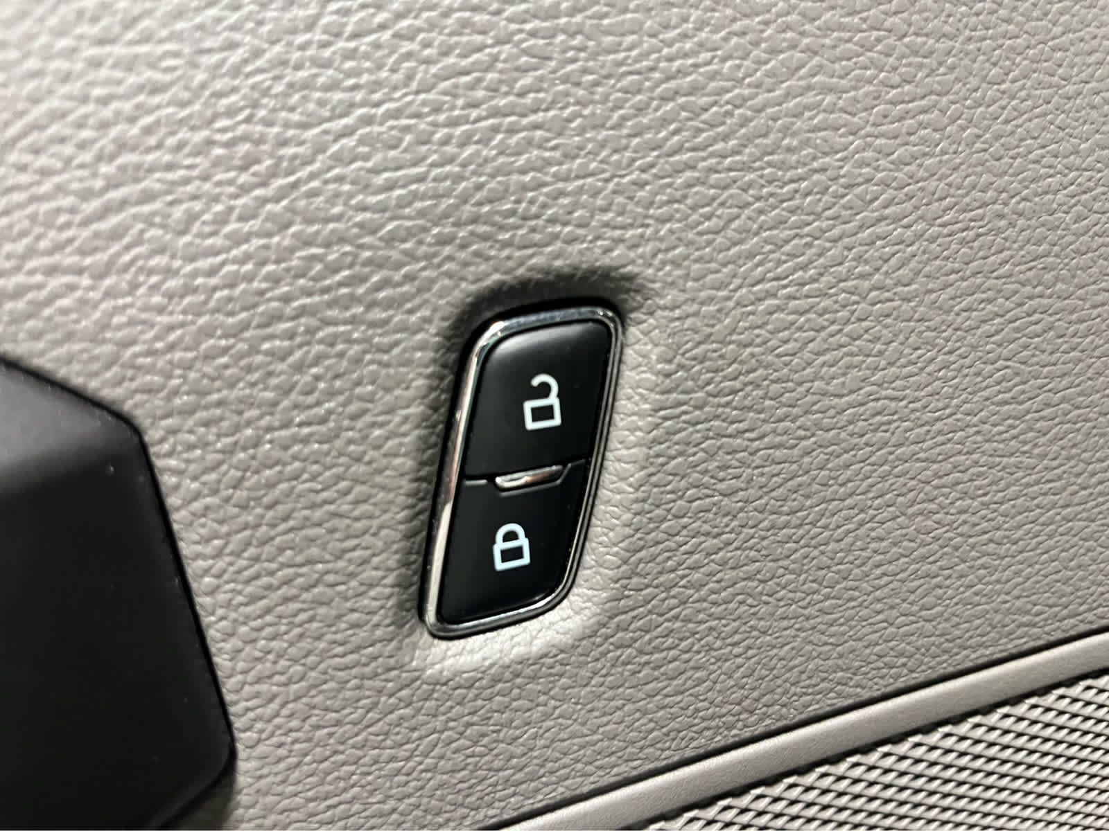 Certified 2019 Ford F250 XLT w/ XLT Value Package AWD/4WD image 24