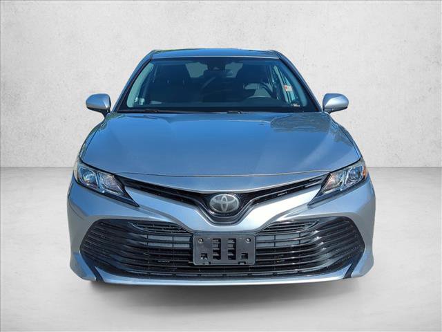 Used 2019 Toyota Camry LE image 2