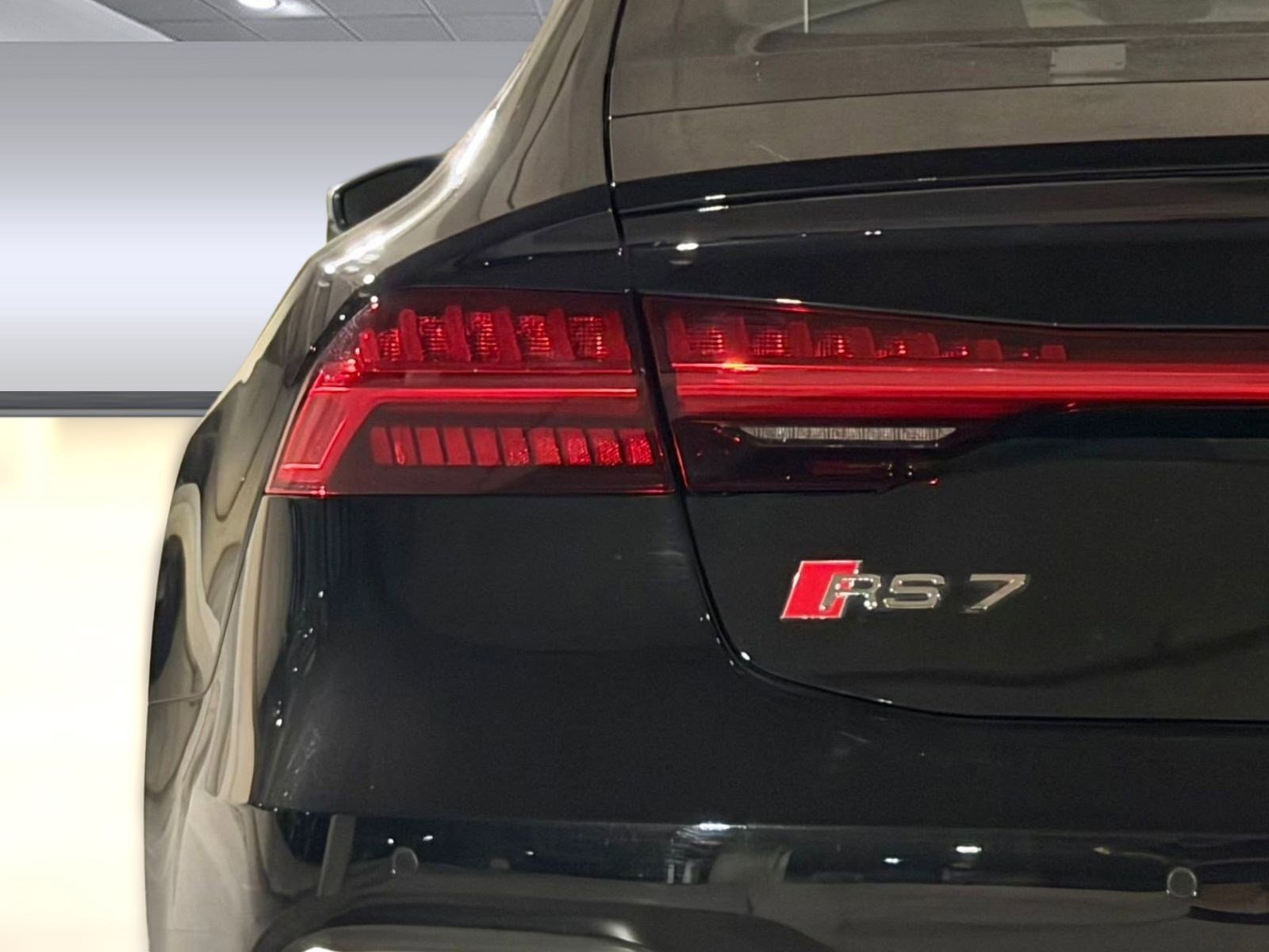 Used 2024 Audi RS 7 Performance AWD/4WD image 13