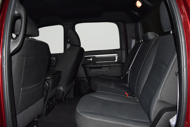 Used 2022 RAM 1500 Warlock AWD/4WD image 12