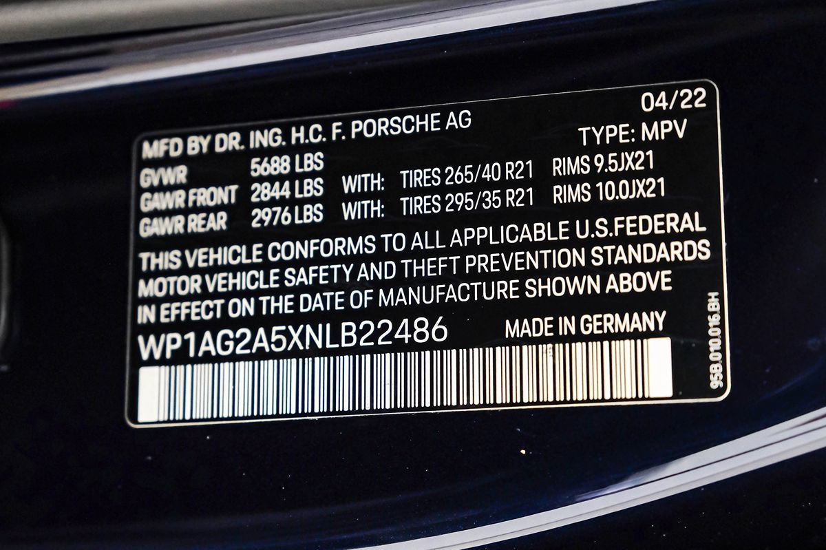 Used 2022 Porsche Macan S AWD/4WD image 55