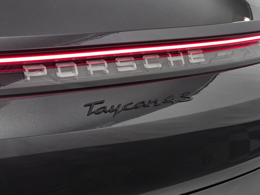Certified 2025 Porsche Taycan 4S AWD/4WD image 36