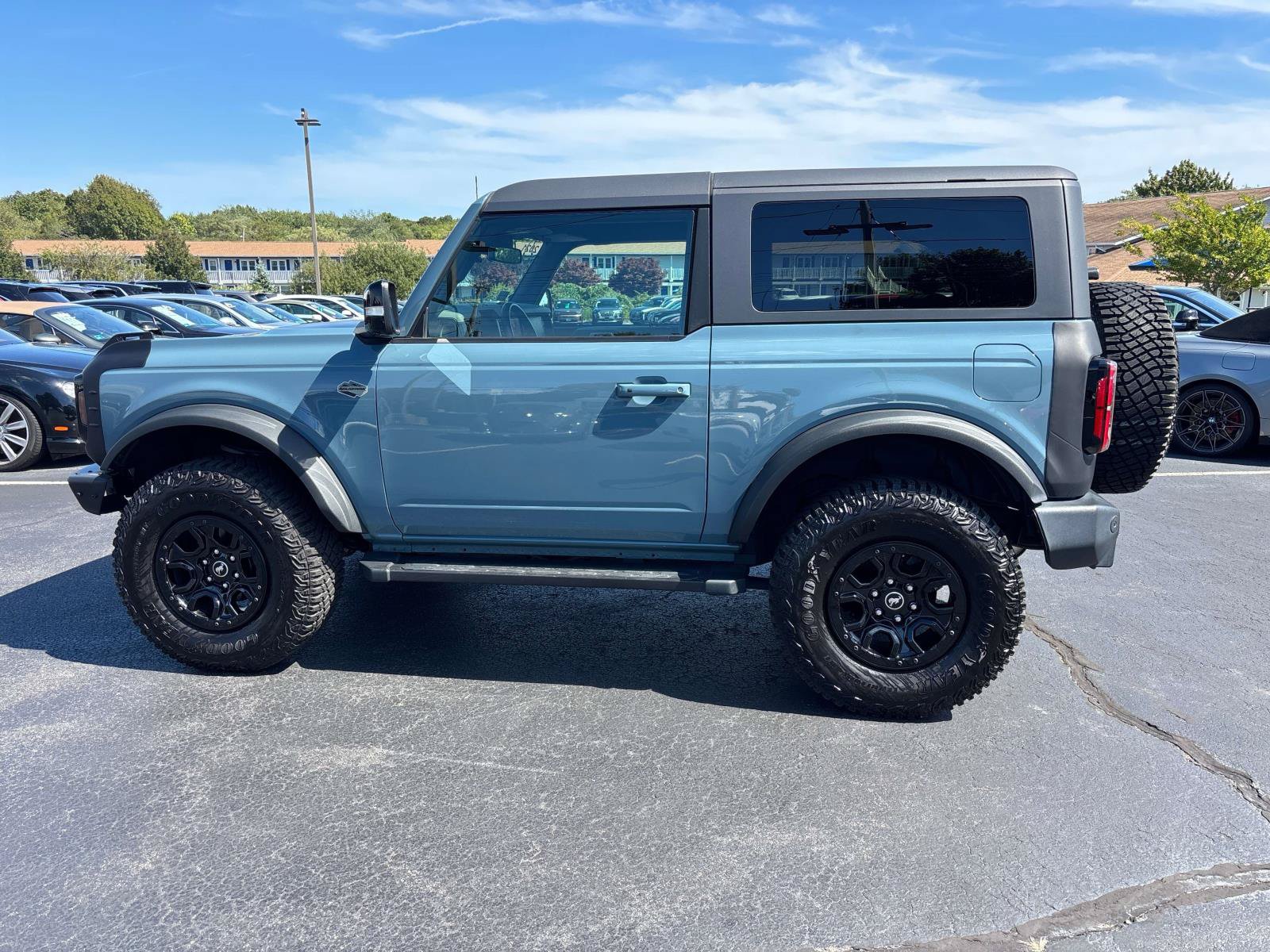 Used 2021 Ford Bronco 2-Door AWD/4WD image 2