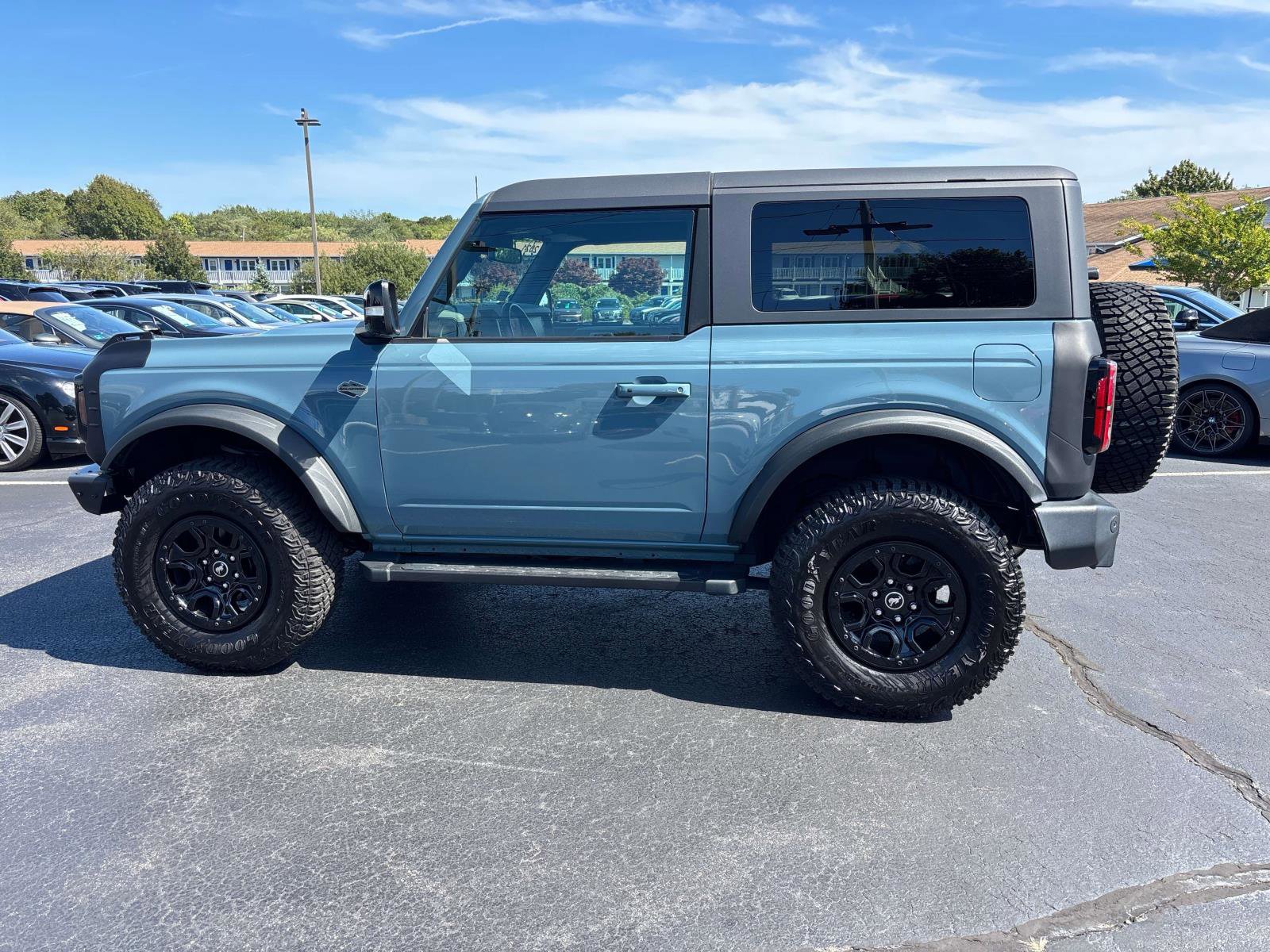 Used 2021 Ford Bronco Wildtrak image 2