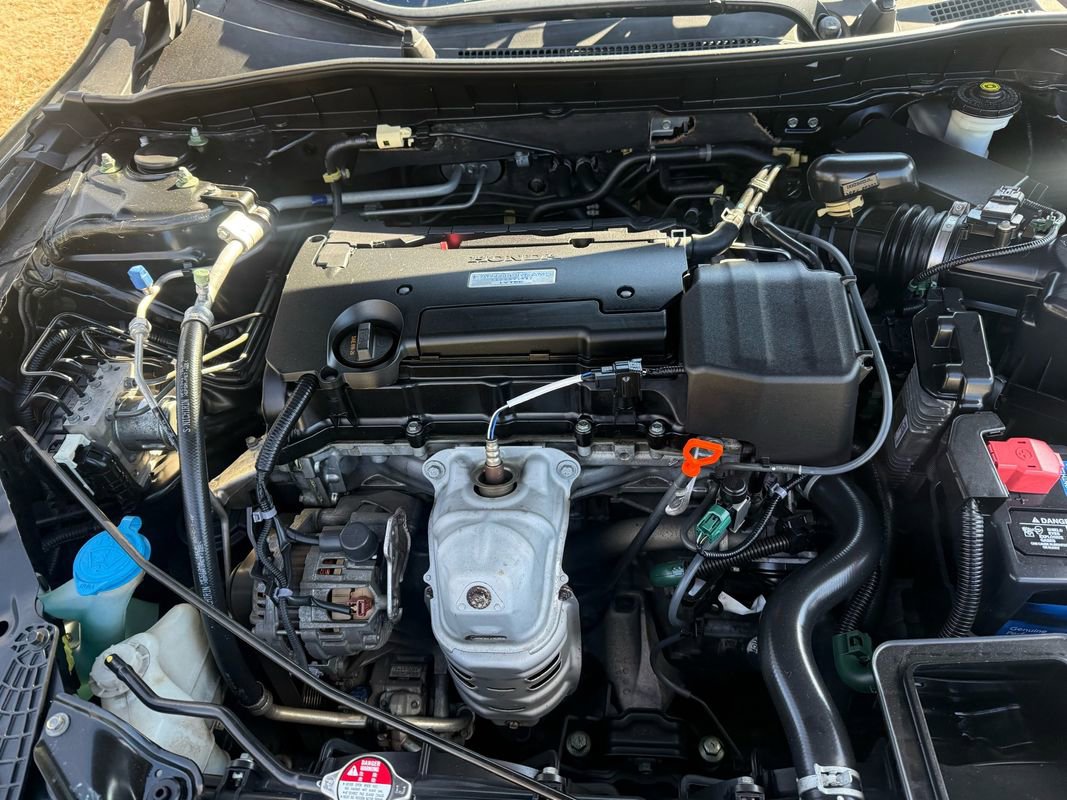 Used 2016 Honda Accord LX image 35