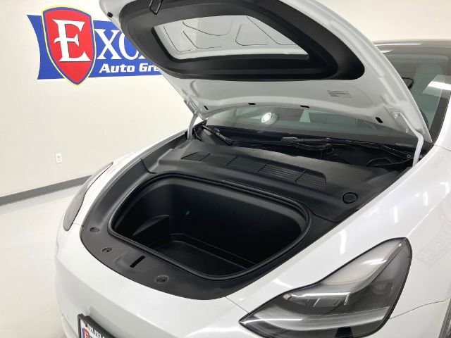 Used 2022 Tesla Model Y Long Range image 49