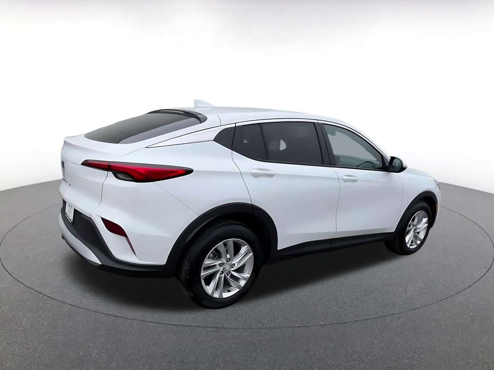 Used 2025 Buick Envista Preferred image 15