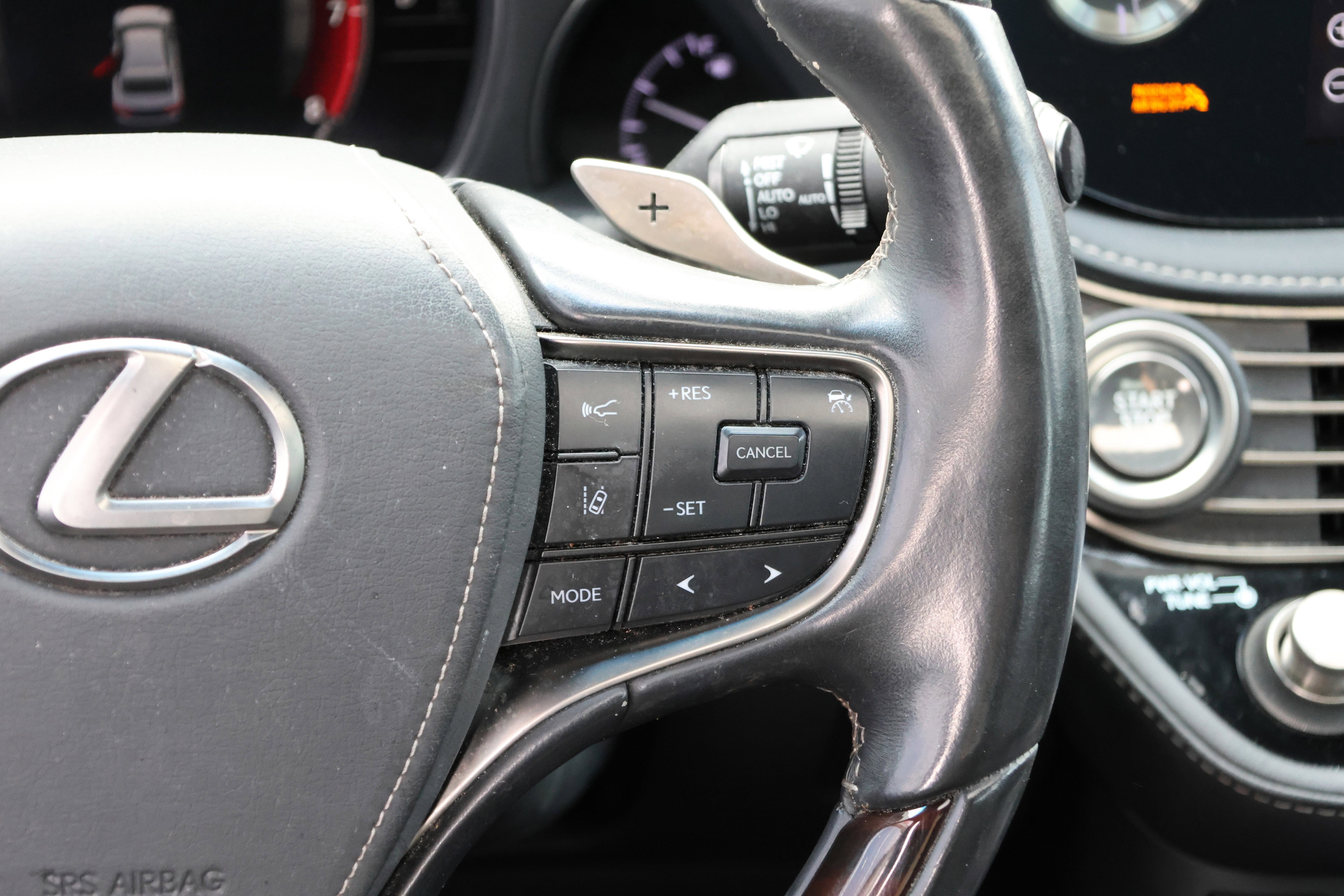 Used 2021 Lexus LS 500 w/ Interior Upgrade Package RWD image 28