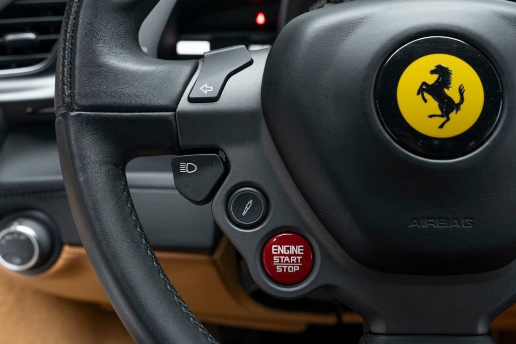 Used 2016 Ferrari 488 GTB RWD image 21