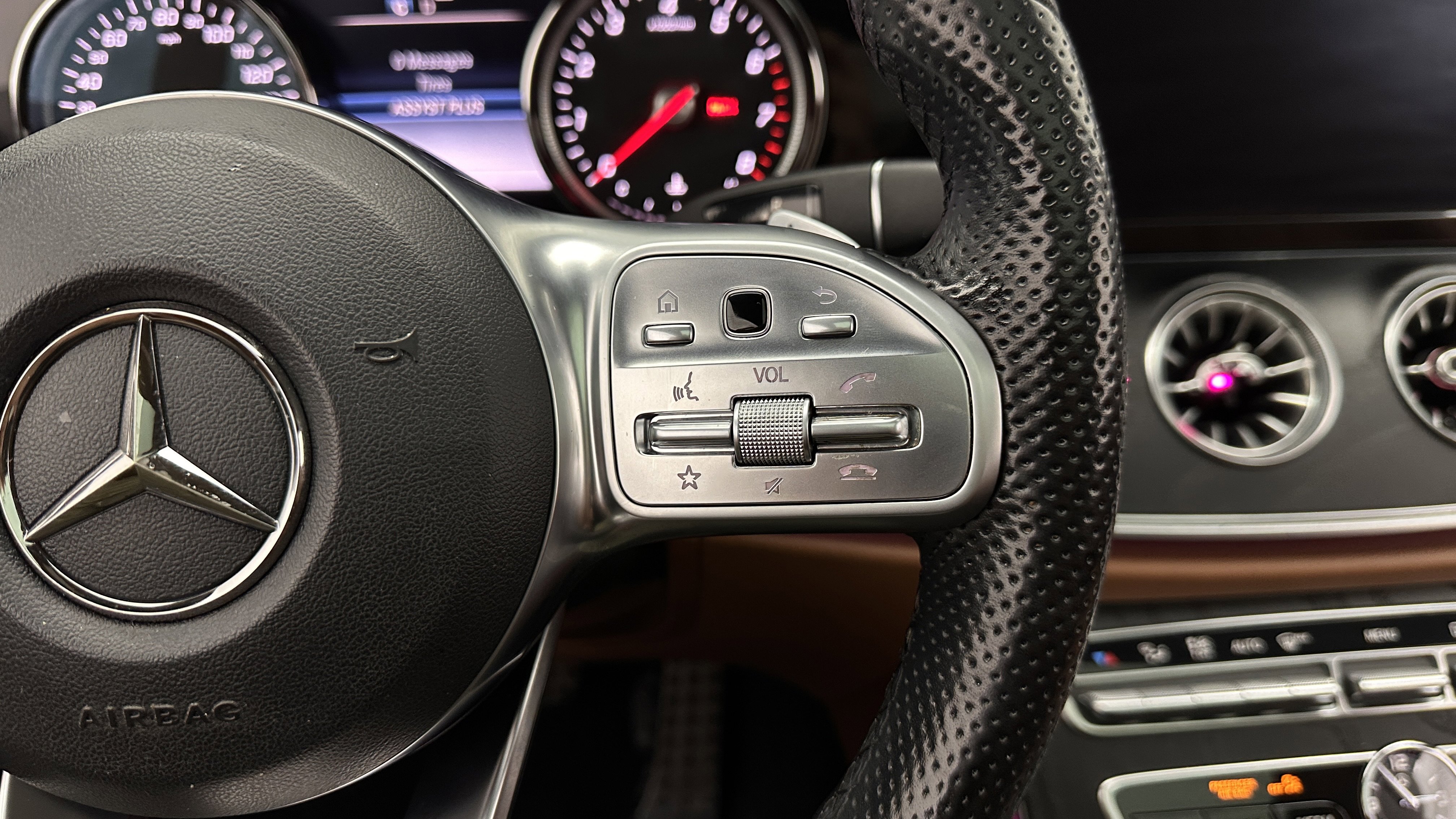 Used 2019 Mercedes-Benz E 450 Coupe image 22