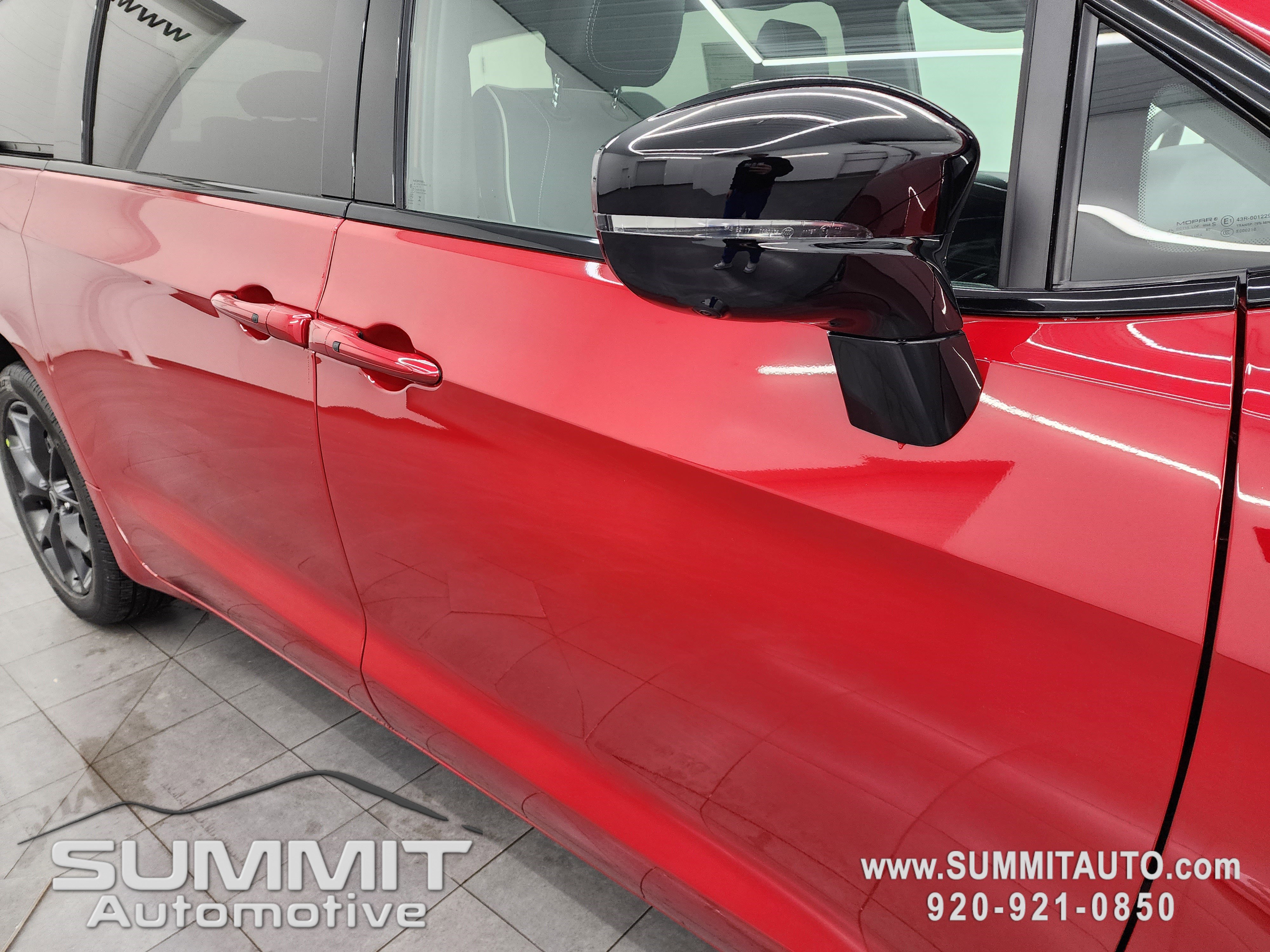 New 2026 Chrysler Pacifica Limited w/ S Appearance Package image 28