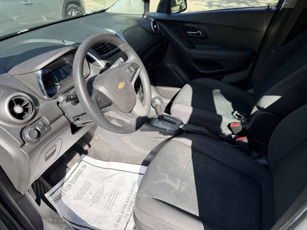 Used 2016 Chevrolet Trax LS FWD image 12