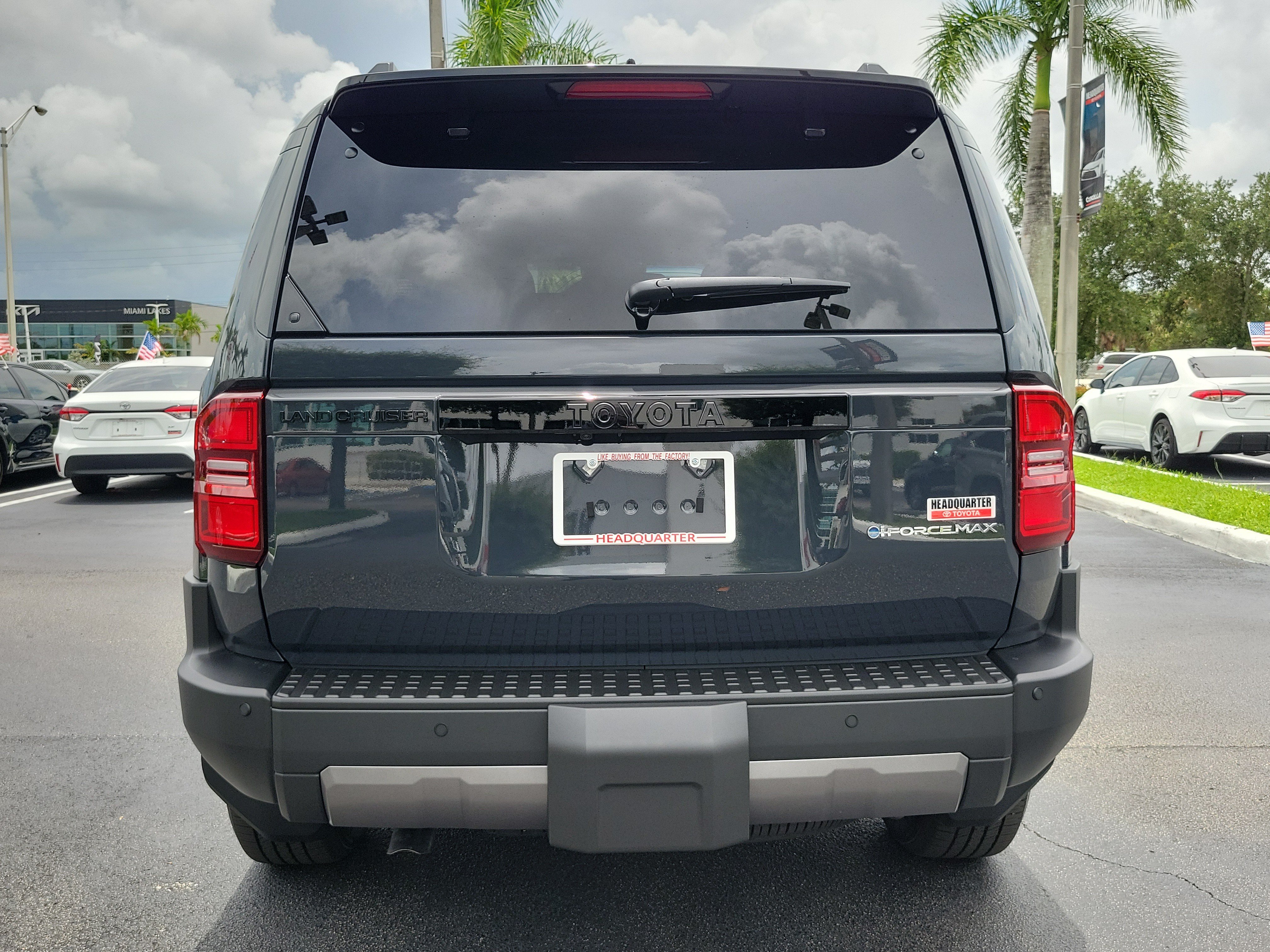 New 2027 Toyota Land Cruiser w/ Premium Package AWD/4WD image 10