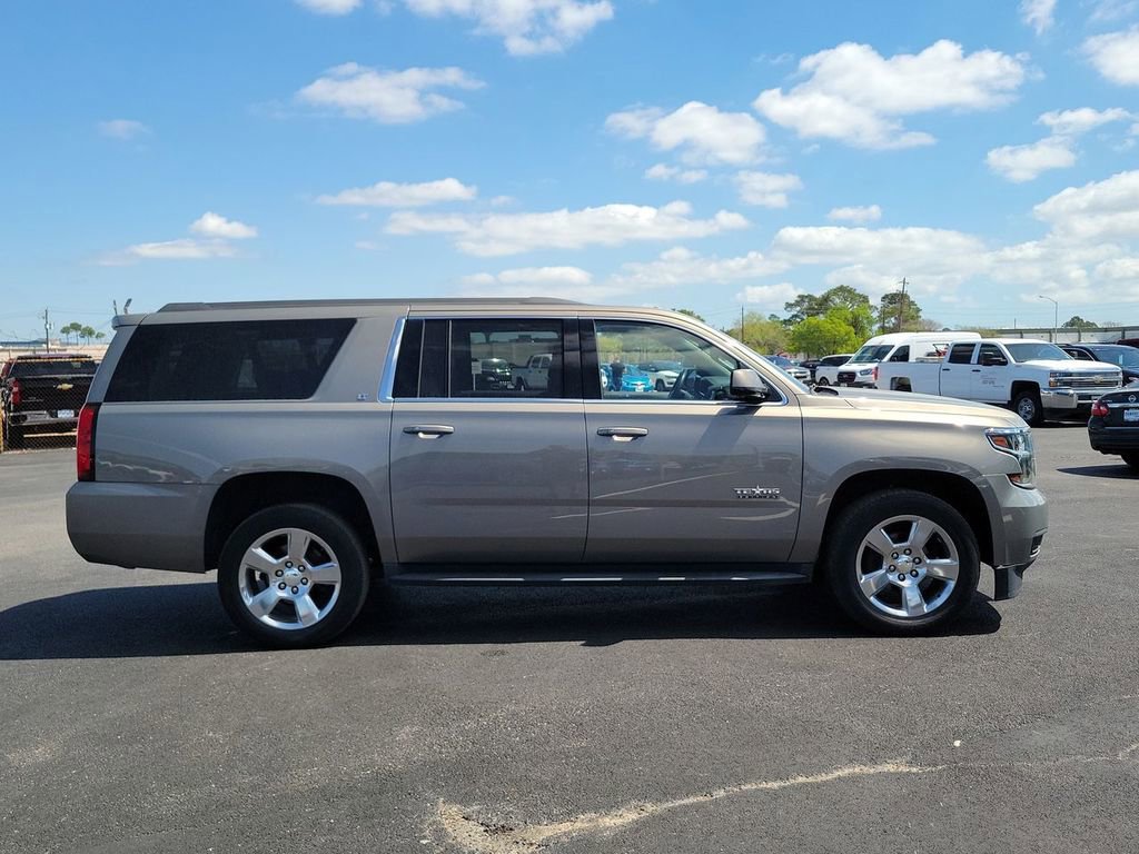 Used 2019 Chevrolet Suburban LT image 7