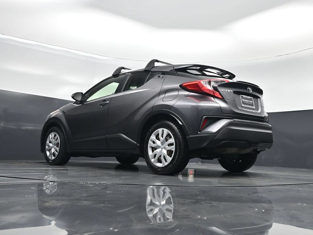 Used 2020 Toyota C-HR LE FWD image 47