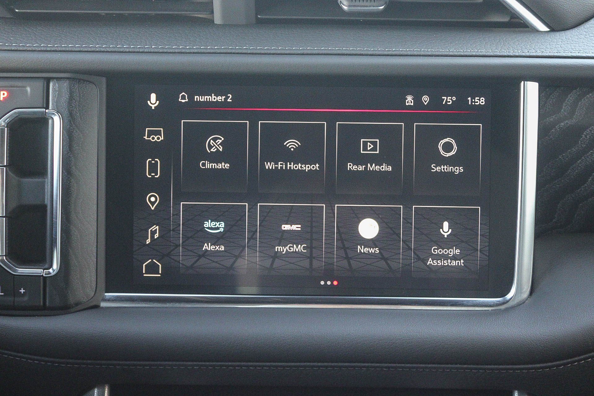 Used 2024 GMC Yukon Denali w/ Advanced Technology Package AWD/4WD image 16