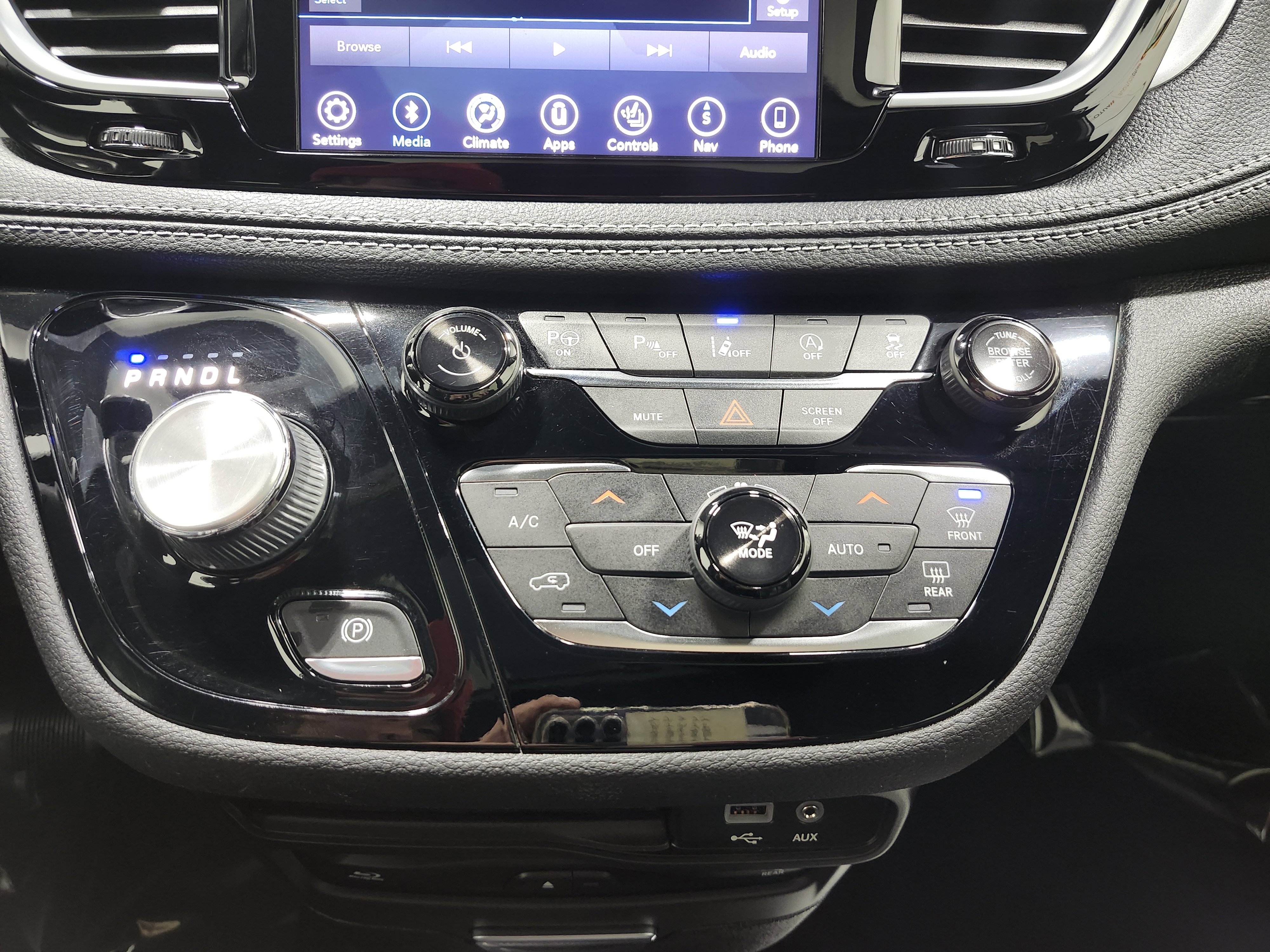 Used 2019 Chrysler Pacifica Limited w/ Advanced Safetytec Group image 33