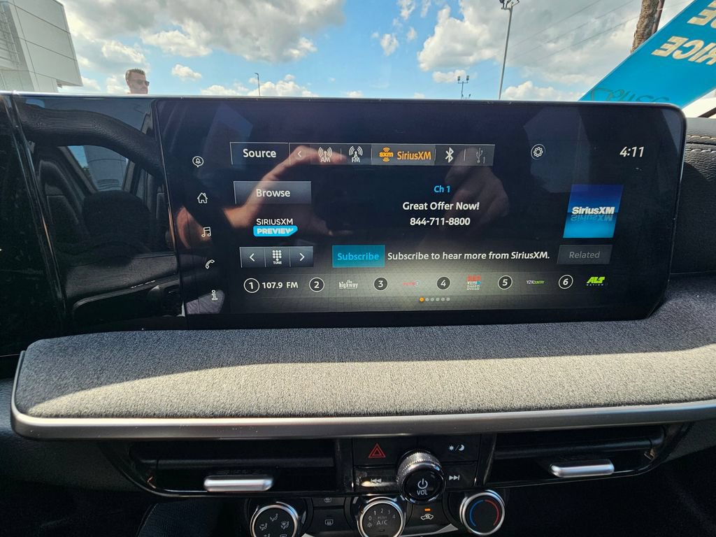 Certified 2025 Nissan Kicks SV w/ SV Premium Package AWD/4WD image 21