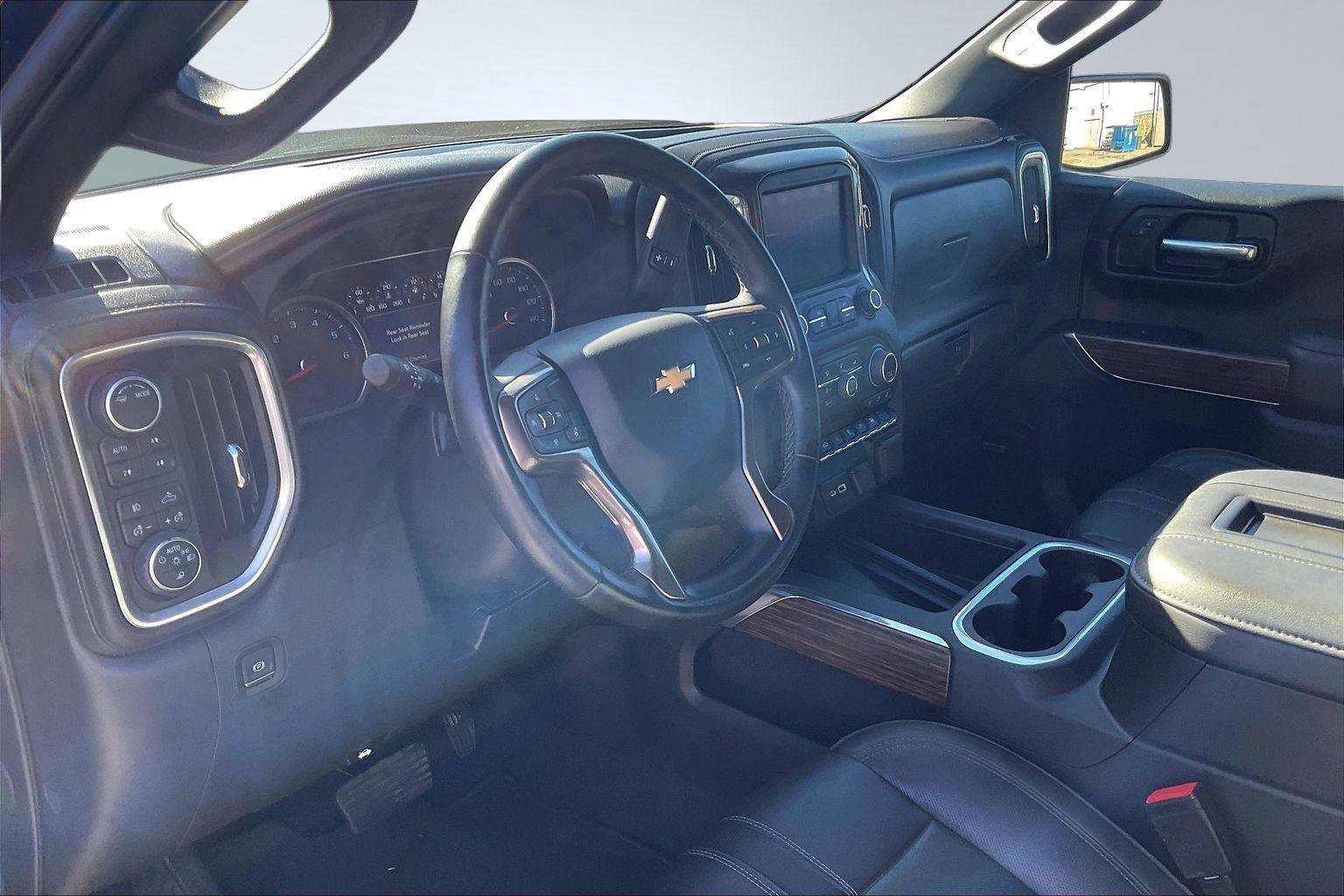 Used 2022 Chevrolet Silverado 1500 High Country image 14