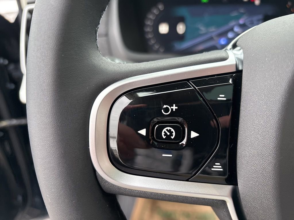 New 2026 Volvo XC90 B6 Ultra w/ Protection Package Premier image 25